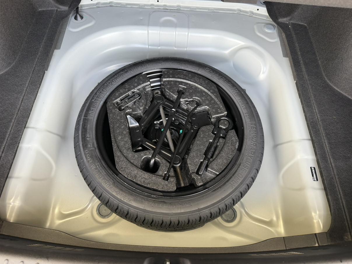 Geely Emgrand 2023 thumb 9