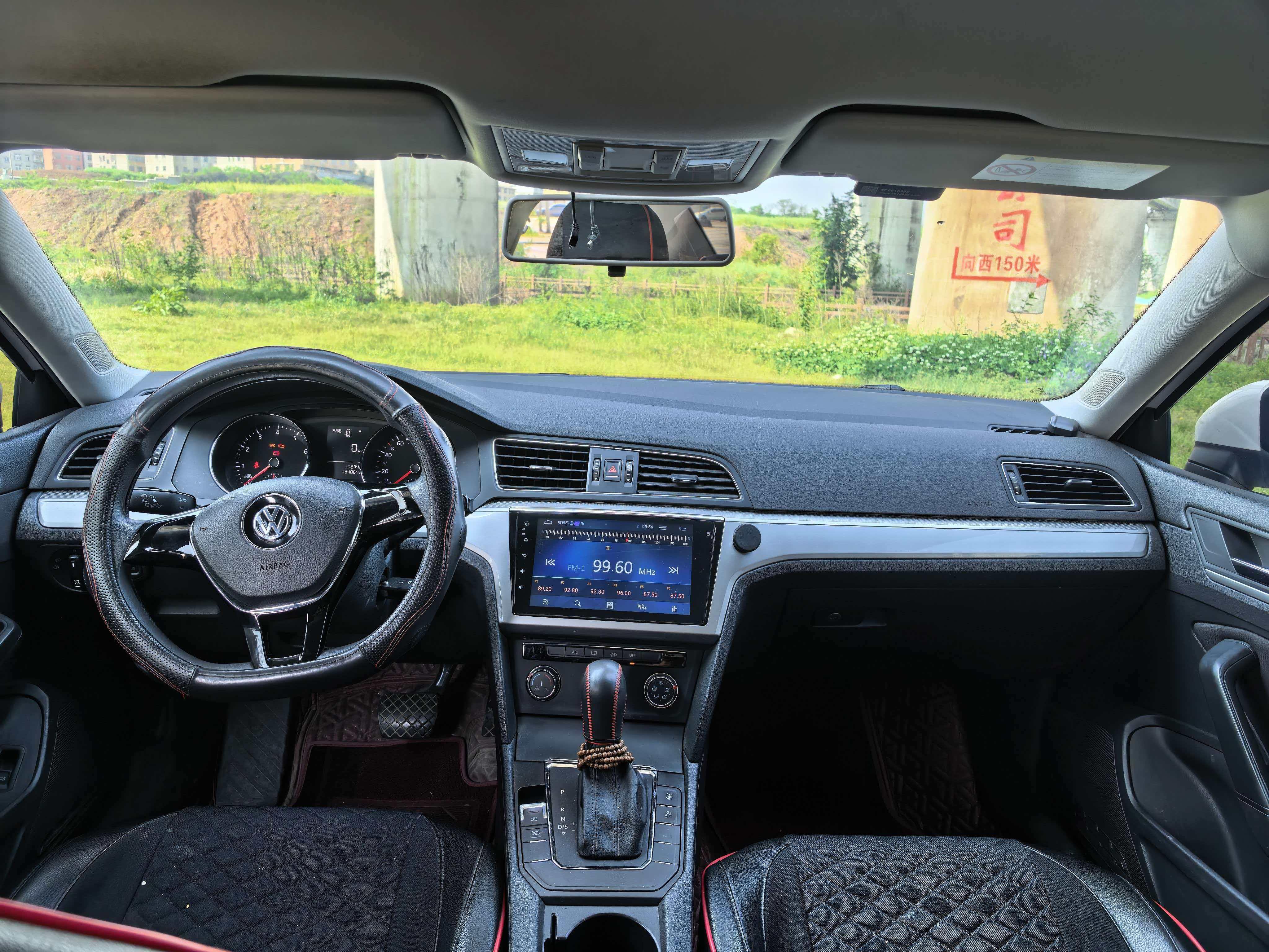 Volkswagen Lamando 2017 thumb 5