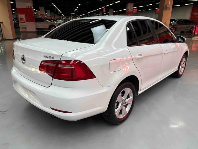 Volkswagen Bora 2013 thumb 5