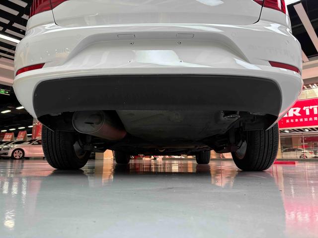 Volkswagen Bora 2013 thumb 12