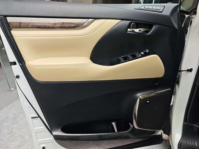 Toyota Alphard 2020 thumb 11