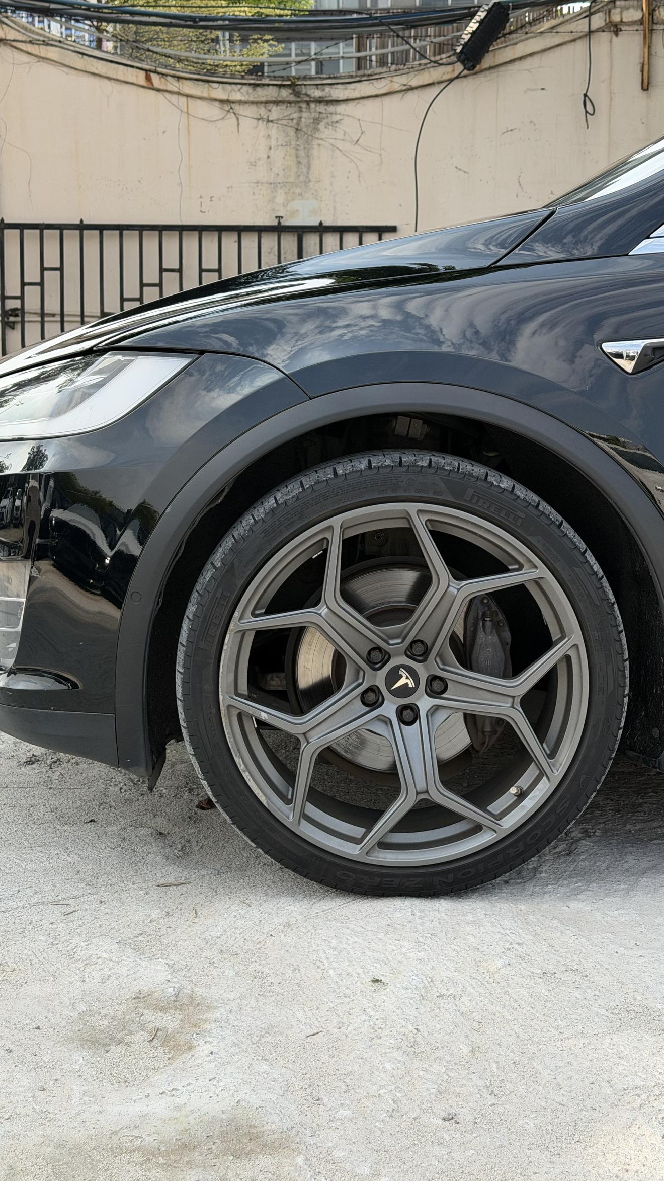 Tesla Model X 2016 thumb 8