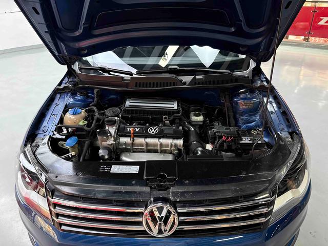Volkswagen Bora 2013 thumb 8