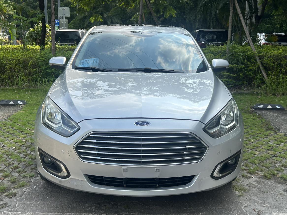 Ford Focus 2015 thumb 9