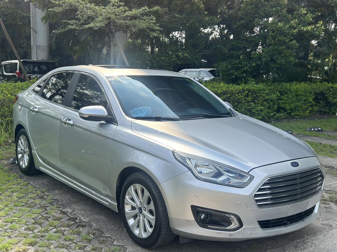 Ford Focus 2015 thumb 10