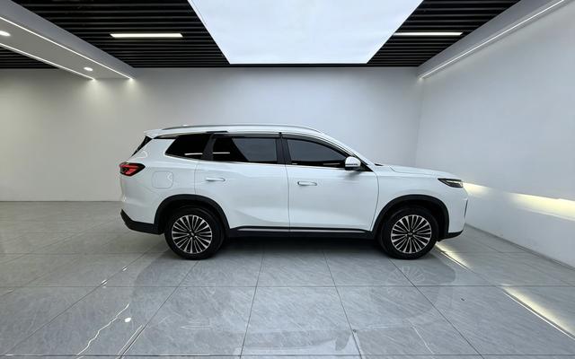 Chery Tiggo 8 PLUS C-DM 2025 thumb 6