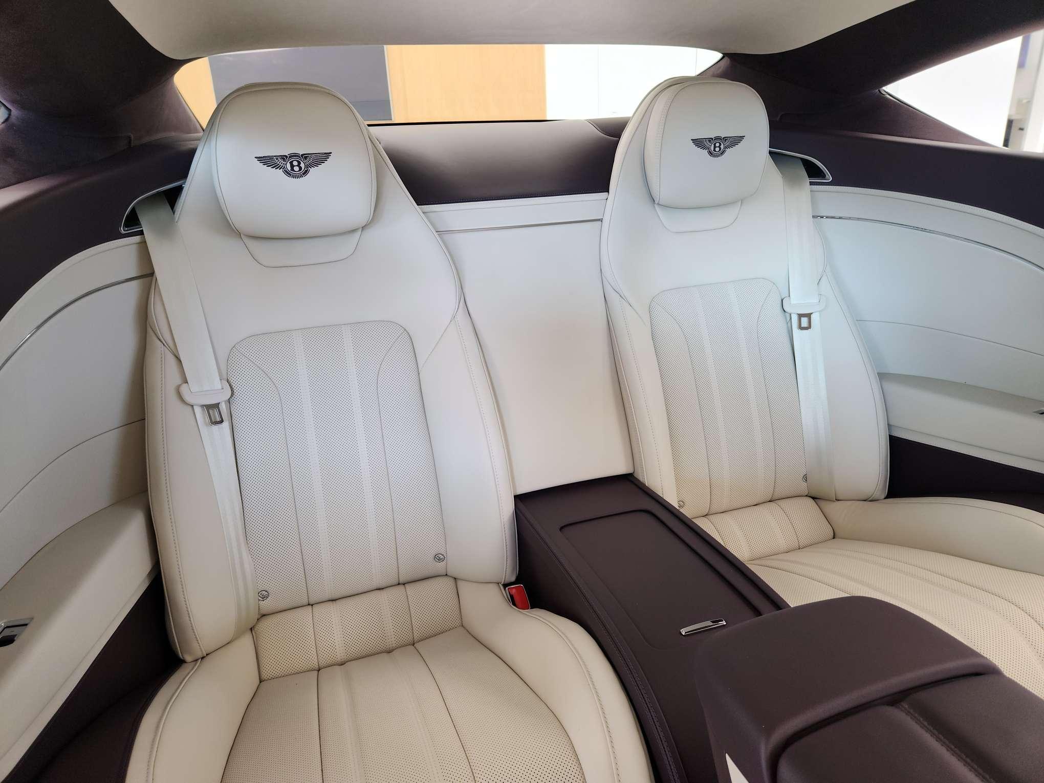 Bentley PHEV 2026 thumb 7
