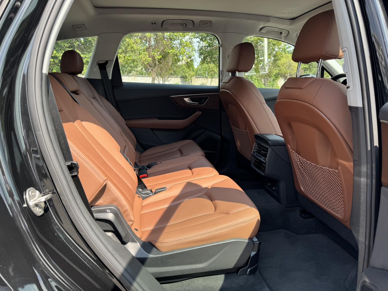 Audi Q7 2025 thumb 7