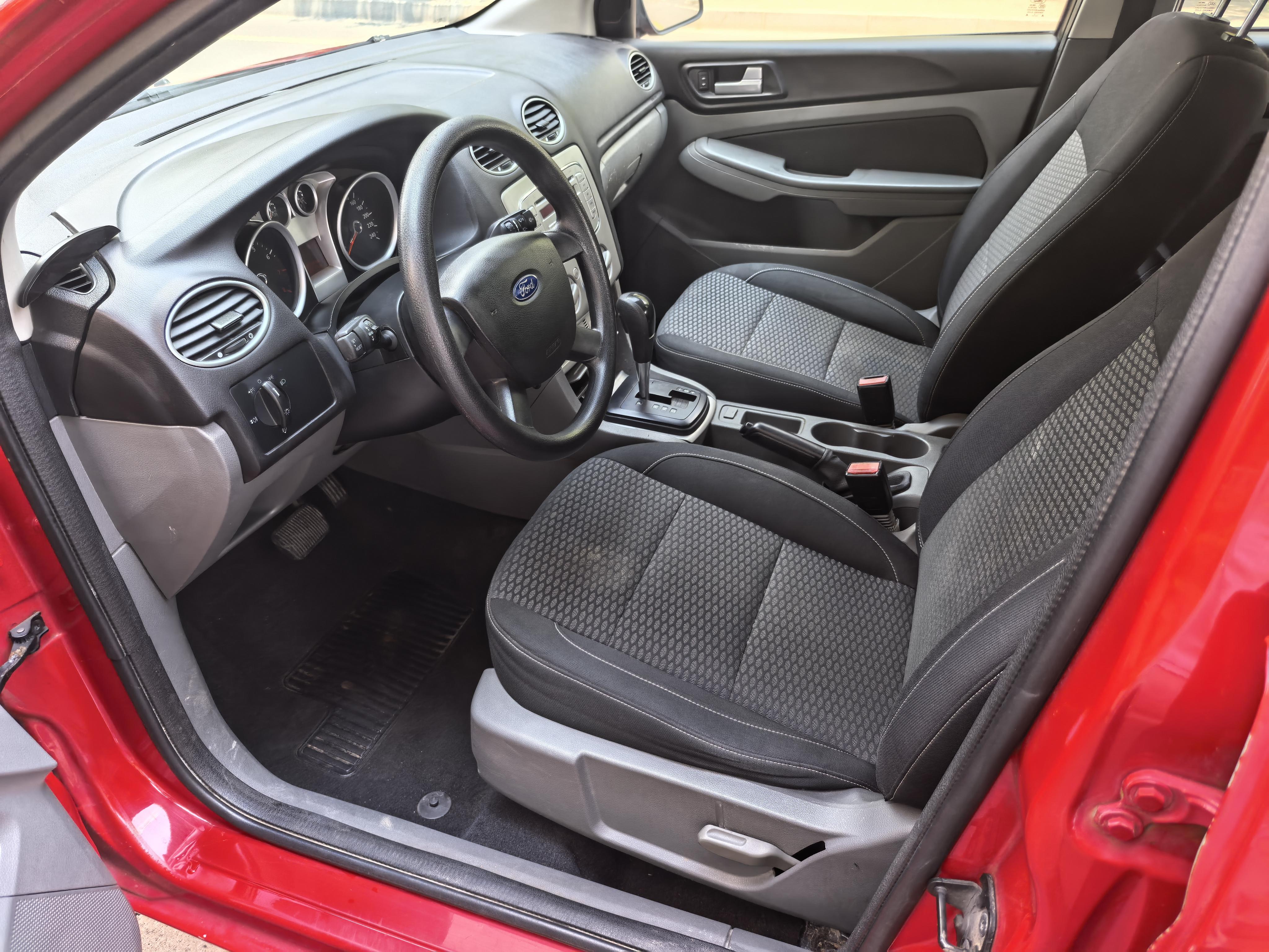 Ford Focus ST 2013 thumb 10