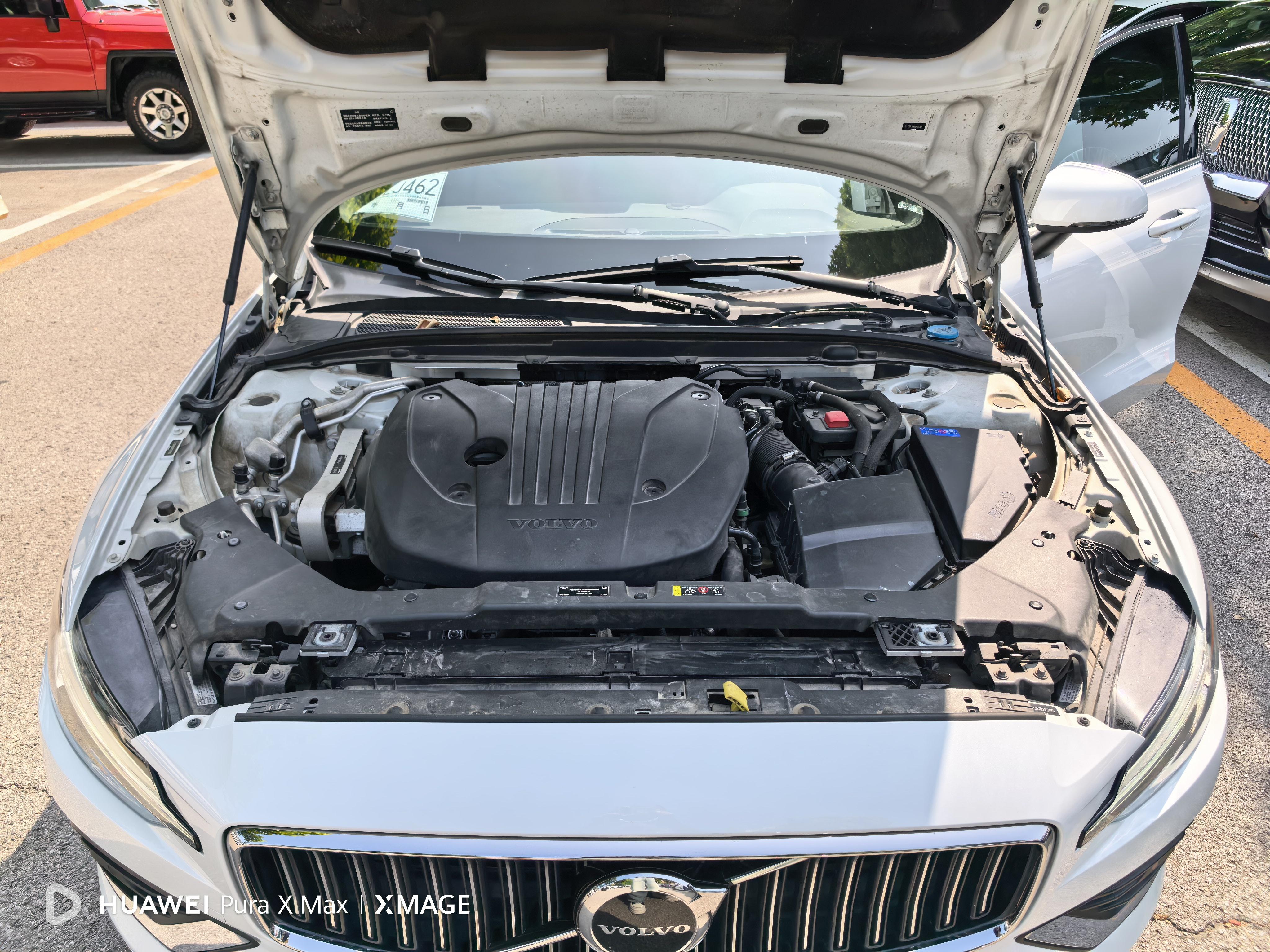 Volvo S60 2023 thumb 5