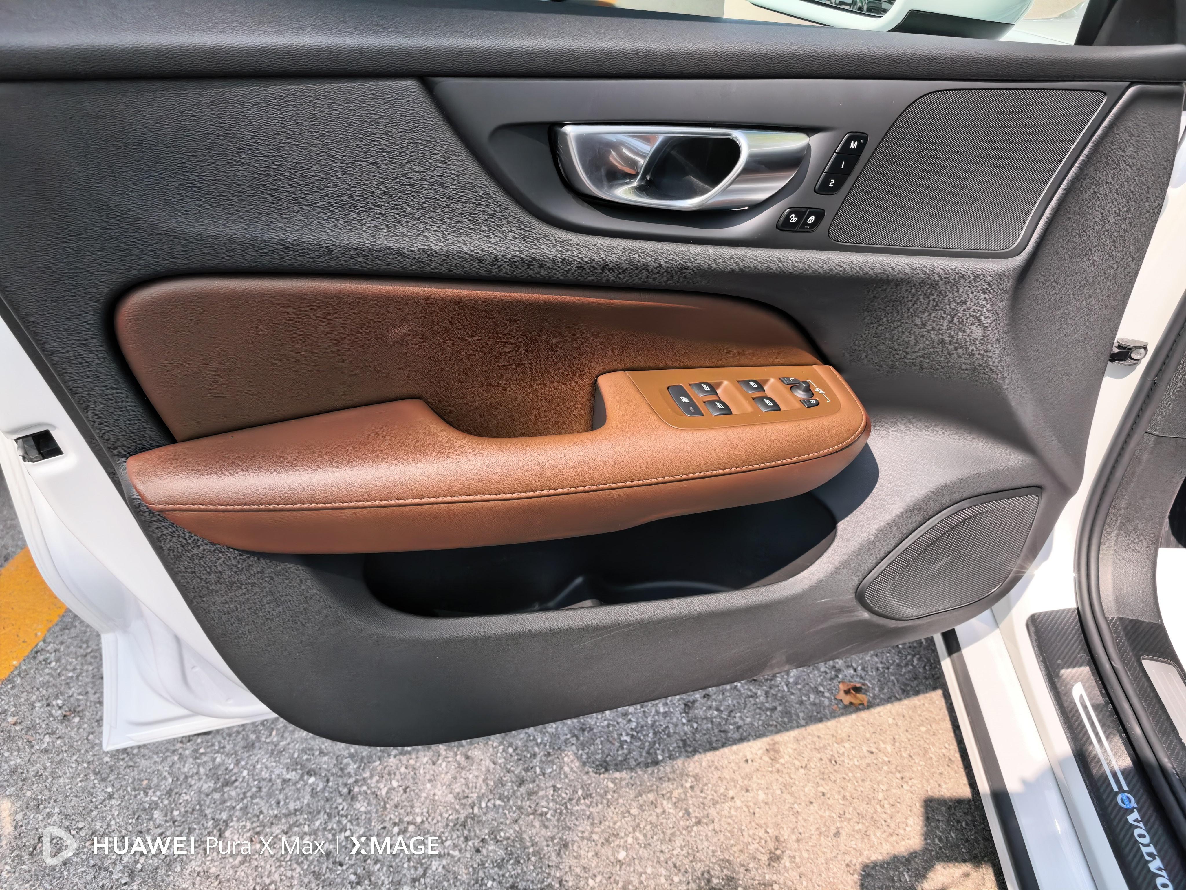 Volvo S60 2023 thumb 9