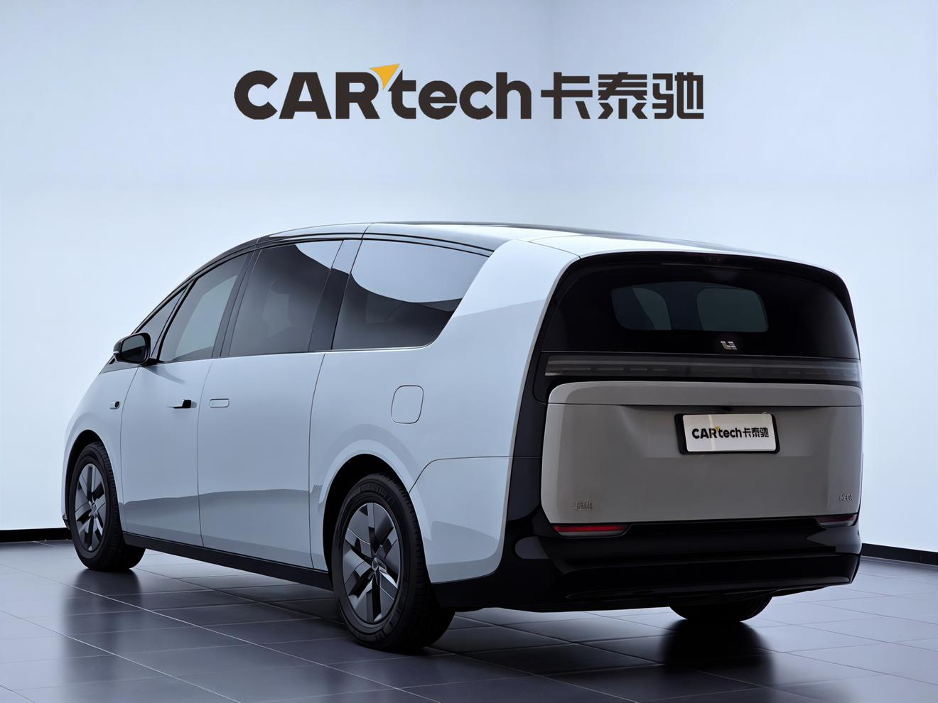 Lixiang (Li Auto) Mega 2024 thumb 2