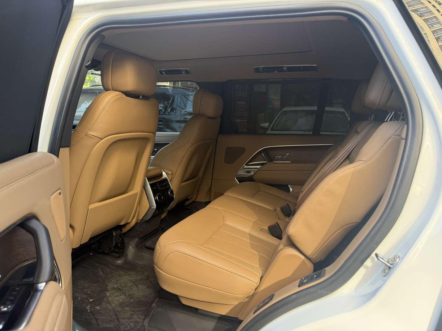 Land Rover Range Rover 2024 thumb 5