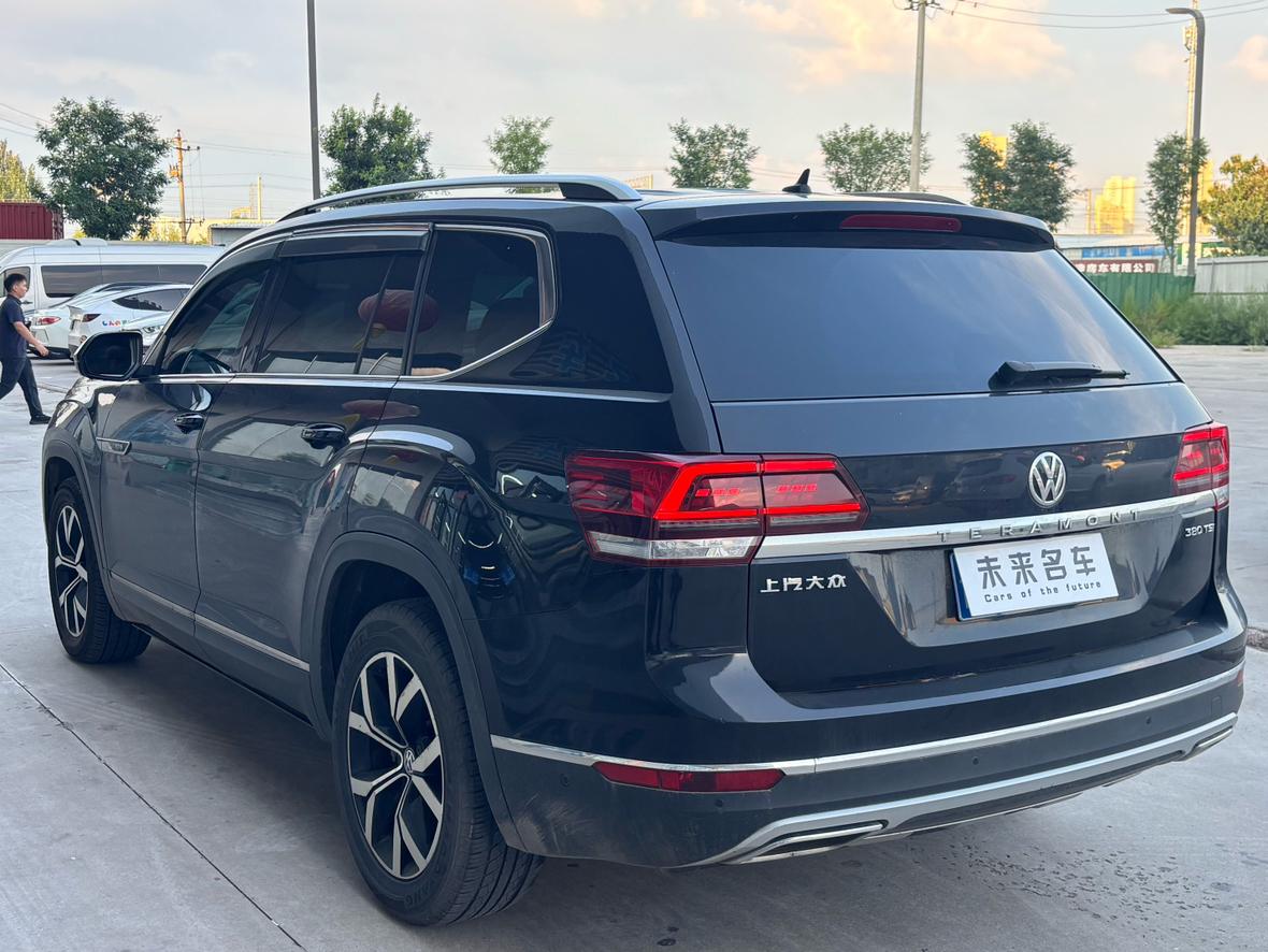 Volkswagen Teramont 2019 thumb 2