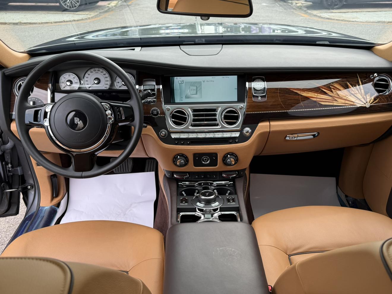 Rolls-Royce Ghost 2014 thumb 8