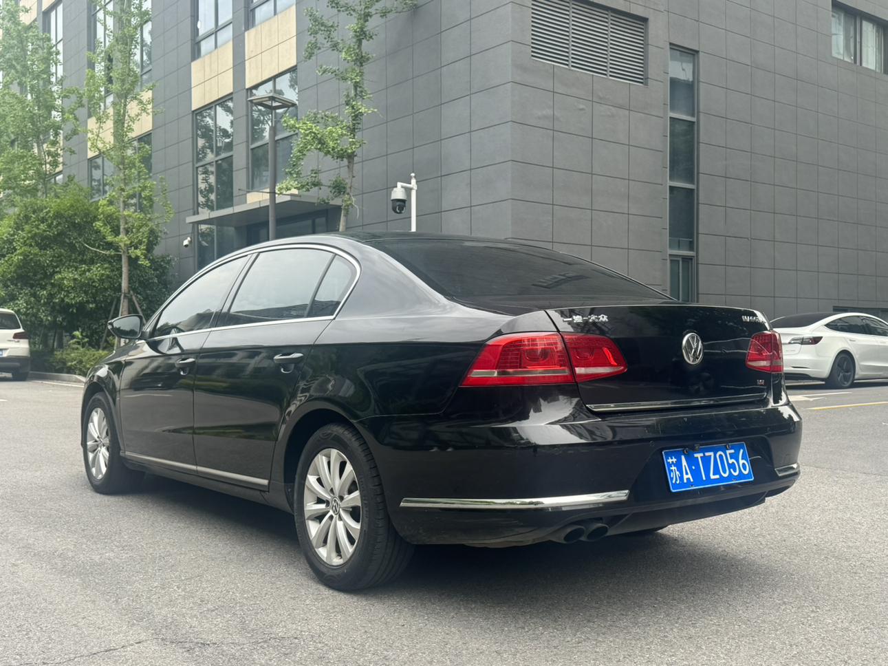 Volkswagen Magotan 2012 thumb 3