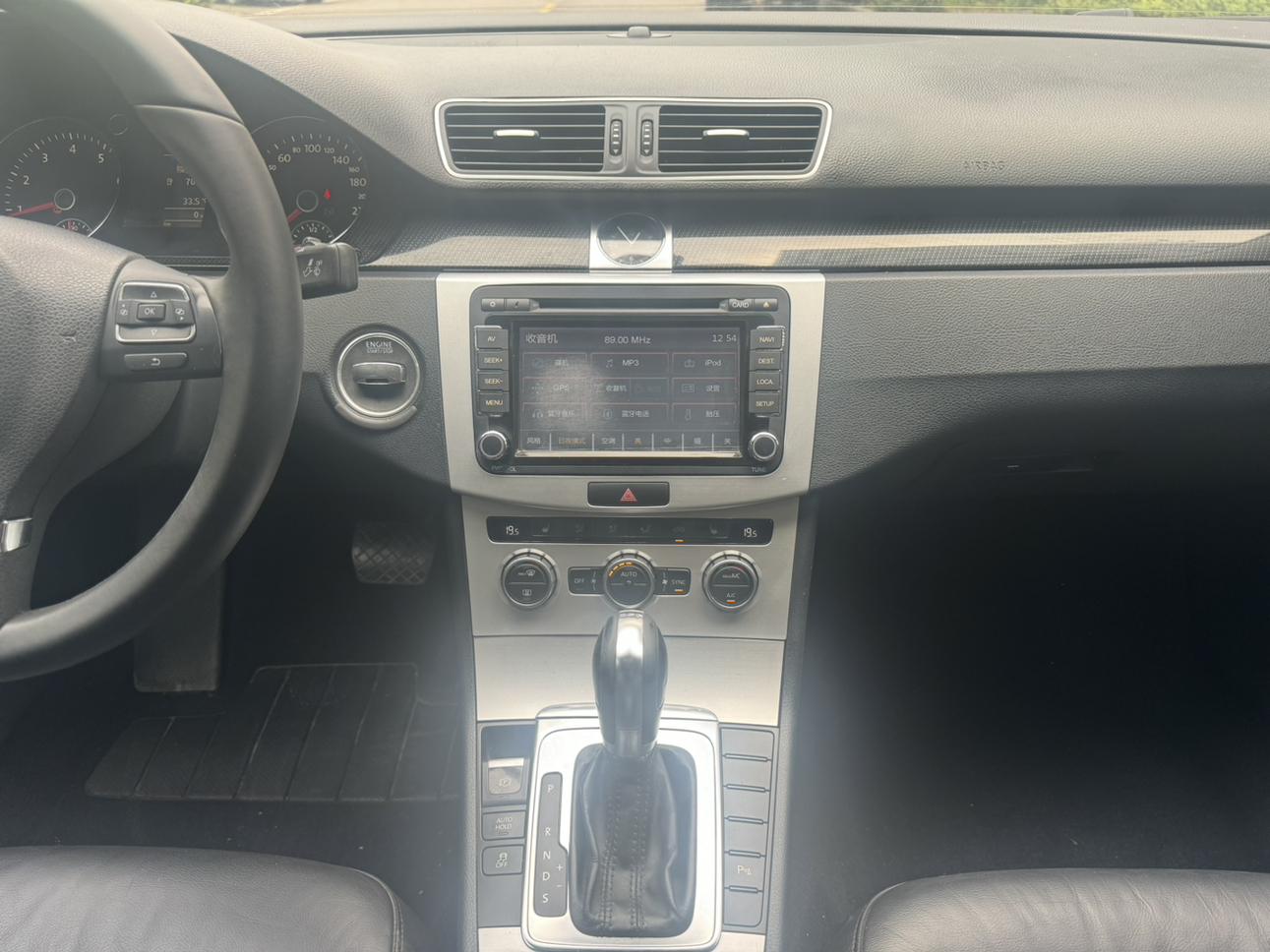 Volkswagen Magotan 2012 thumb 8