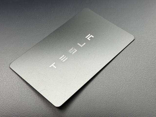 Tesla Model Y 2022 thumb 9