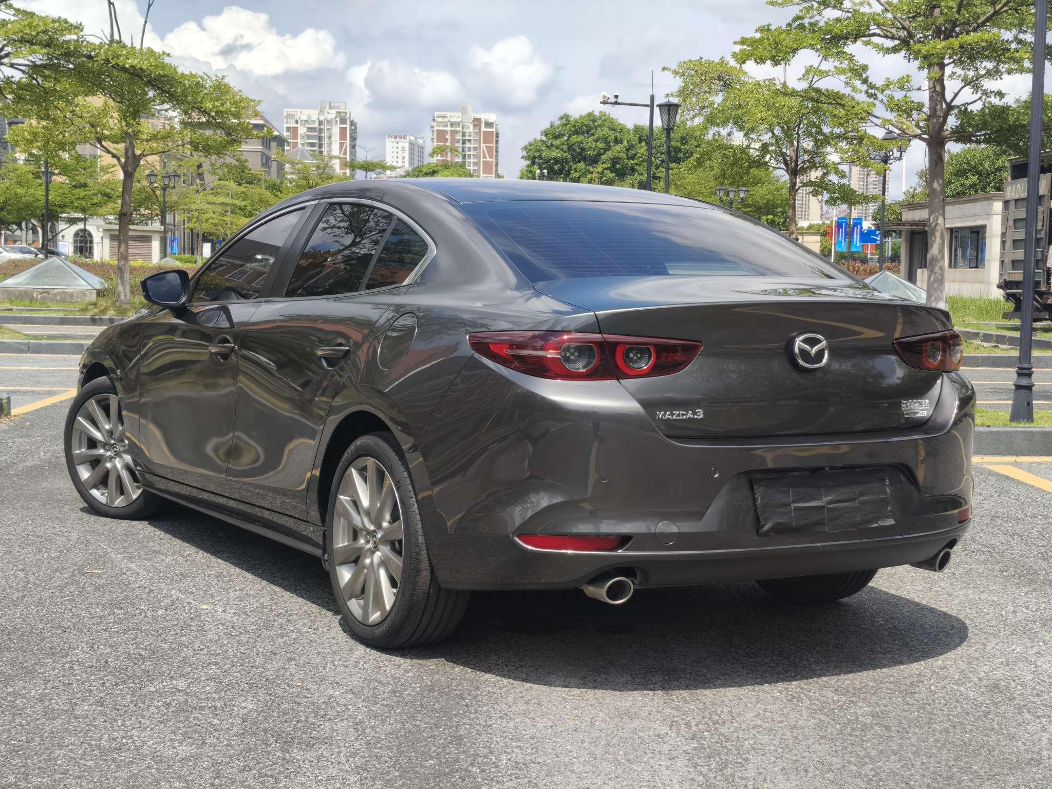 Mazda 3 2020 thumb 3