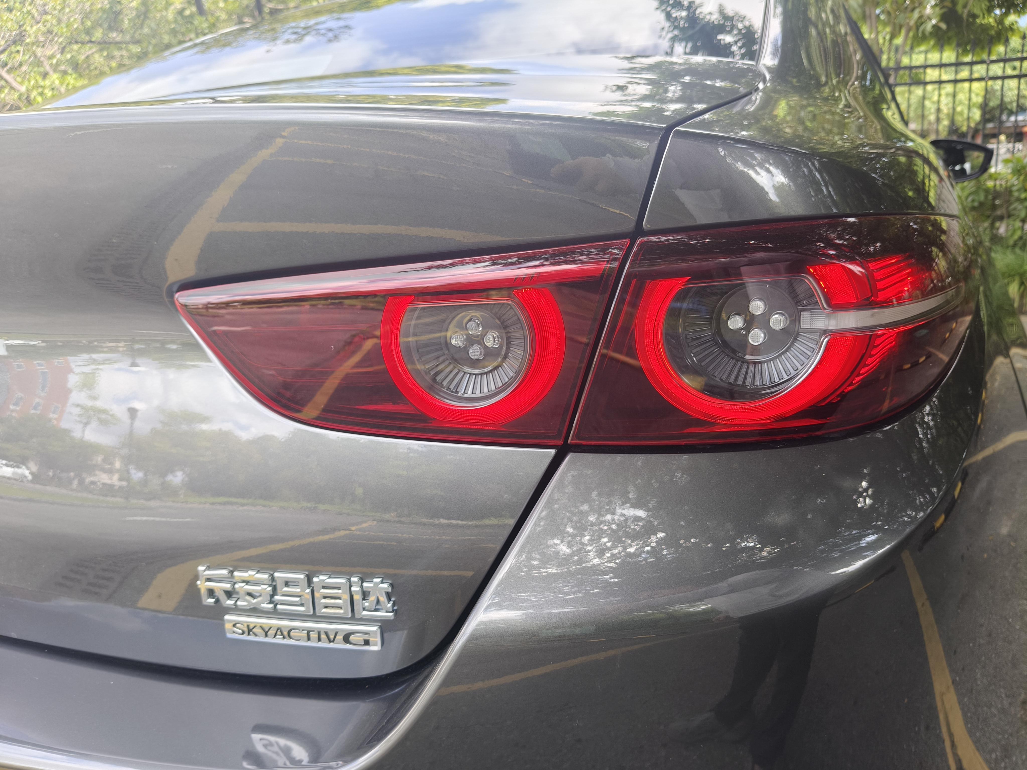 Mazda 3 2020 thumb 9