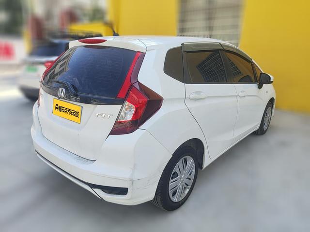 Honda Fit Shuttle 2018 thumb 12