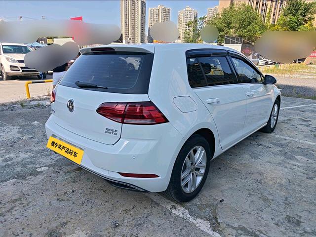 Volkswagen Golf Sportsvan 2018 thumb 2