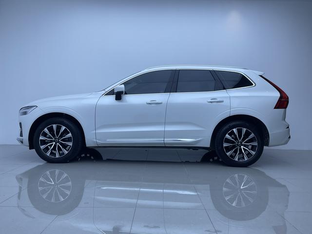 Volvo XC60 2024 thumb 2
