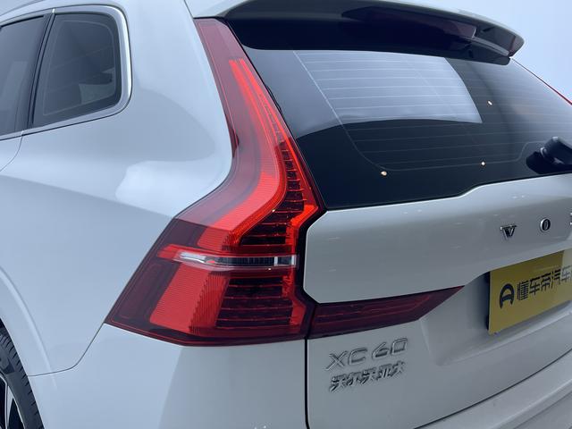 Volvo XC60 2024 thumb 11