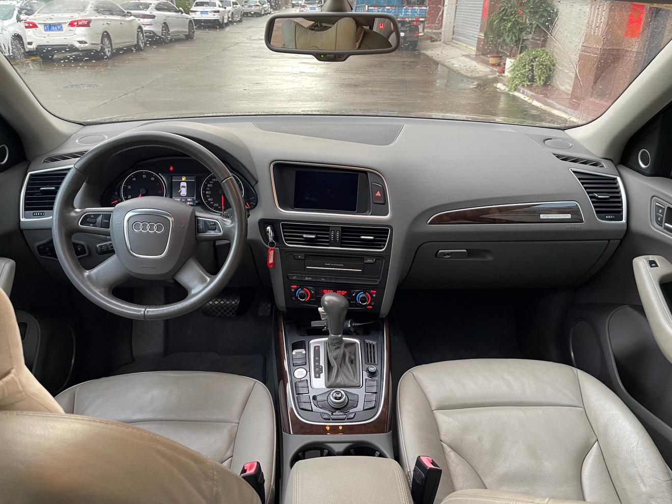 Audi Q5 2012 thumb 5