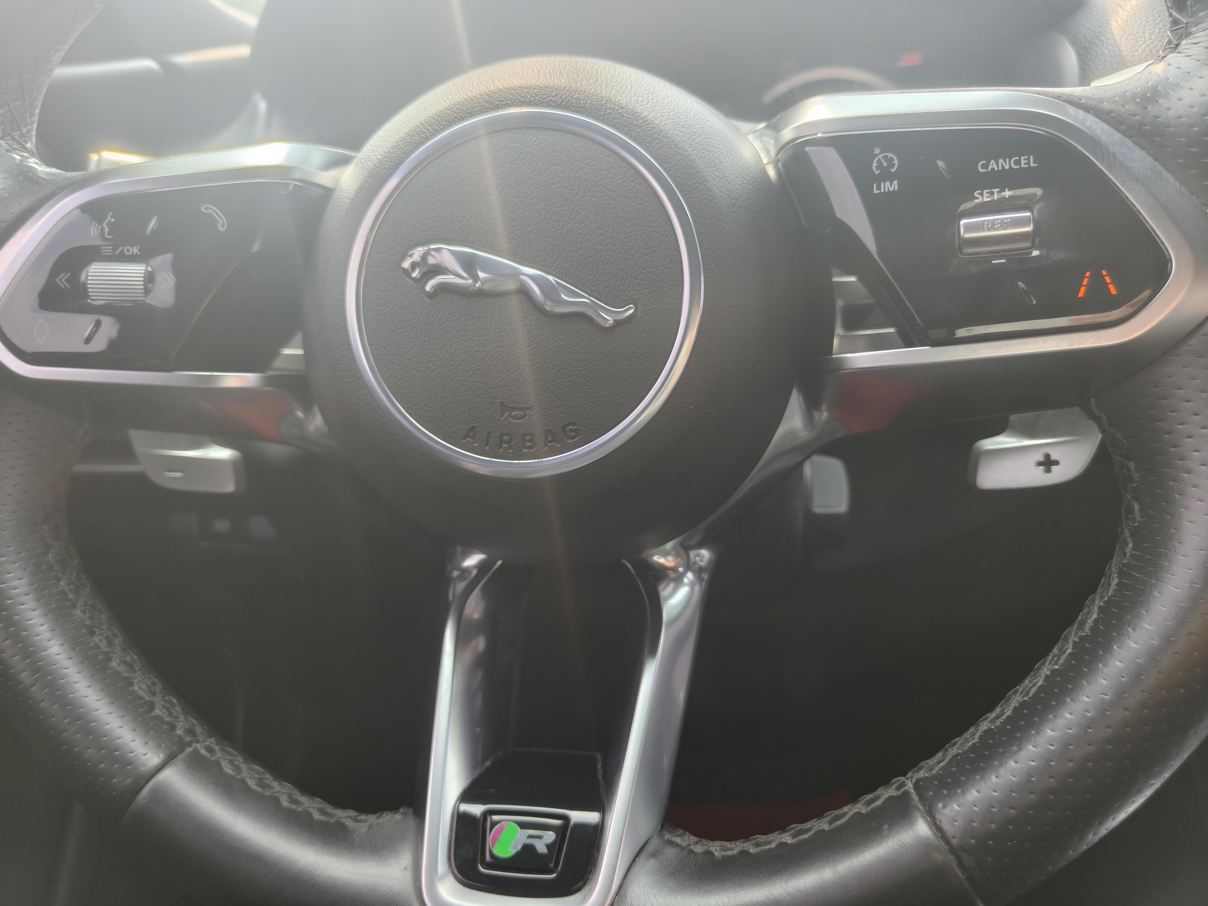 Jaguar XEL 2020 thumb 5