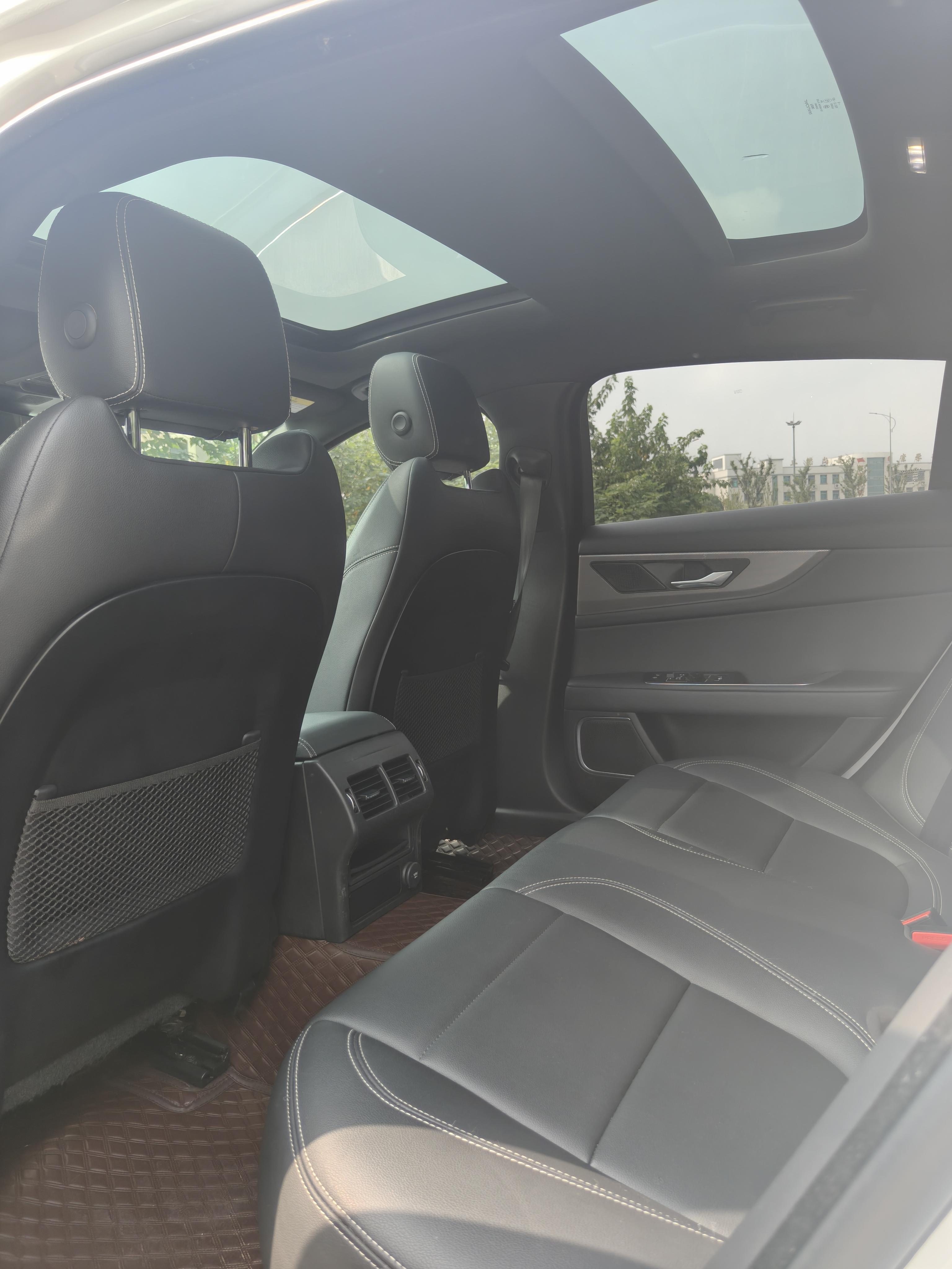 Jaguar XEL 2020 thumb 8
