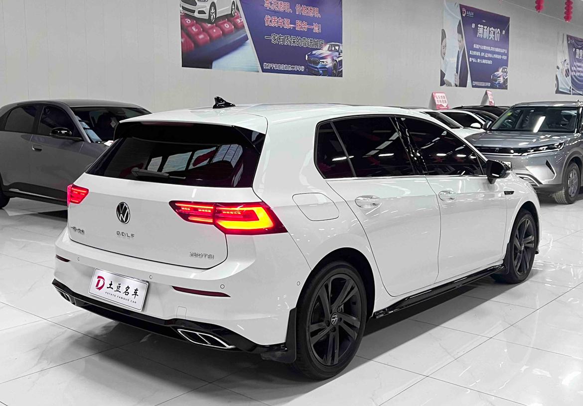Volkswagen Golf Sportsvan 2023 thumb 4