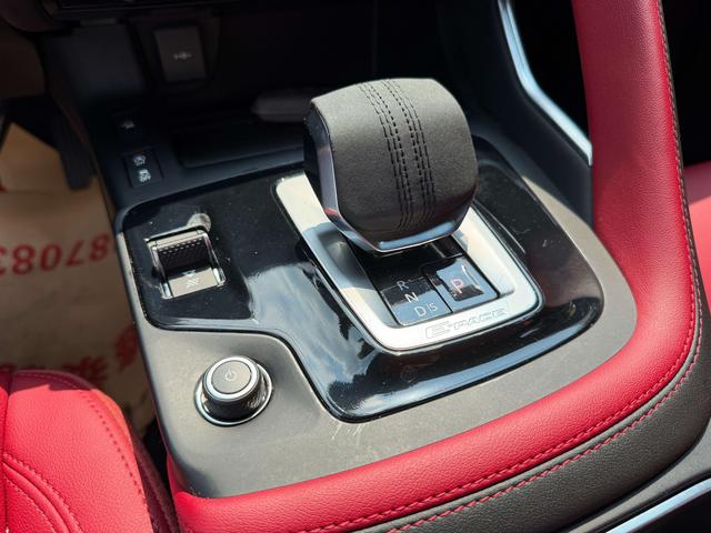 Jaguar E-Pace 2024 thumb 8