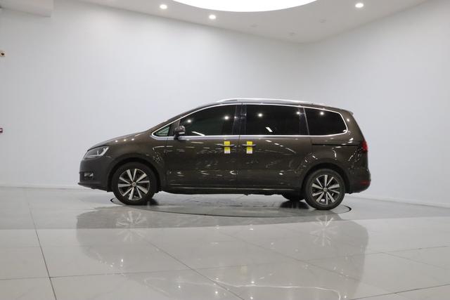 Volkswagen Jetta 2019 thumb 2