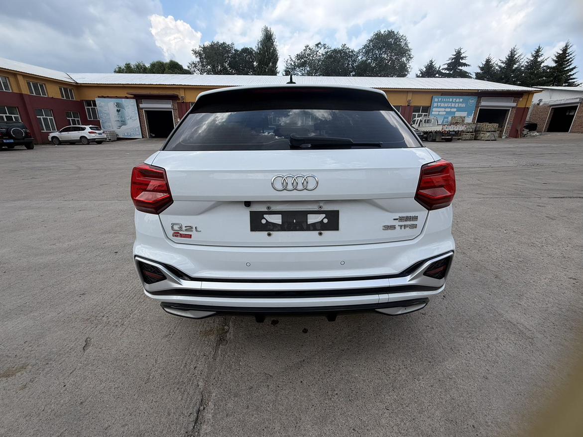 Audi Q2 2022 thumb 3