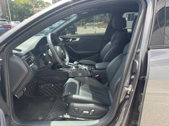 Audi A4 2024 thumb 8