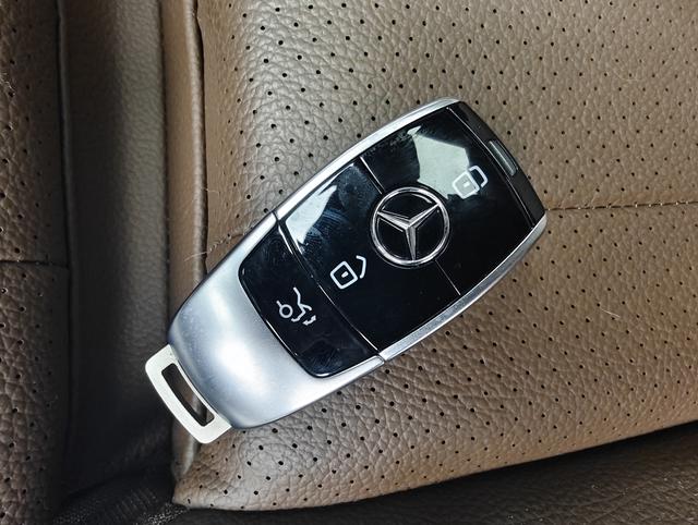 Mercedes-Benz E-Класс 2022 thumb 9