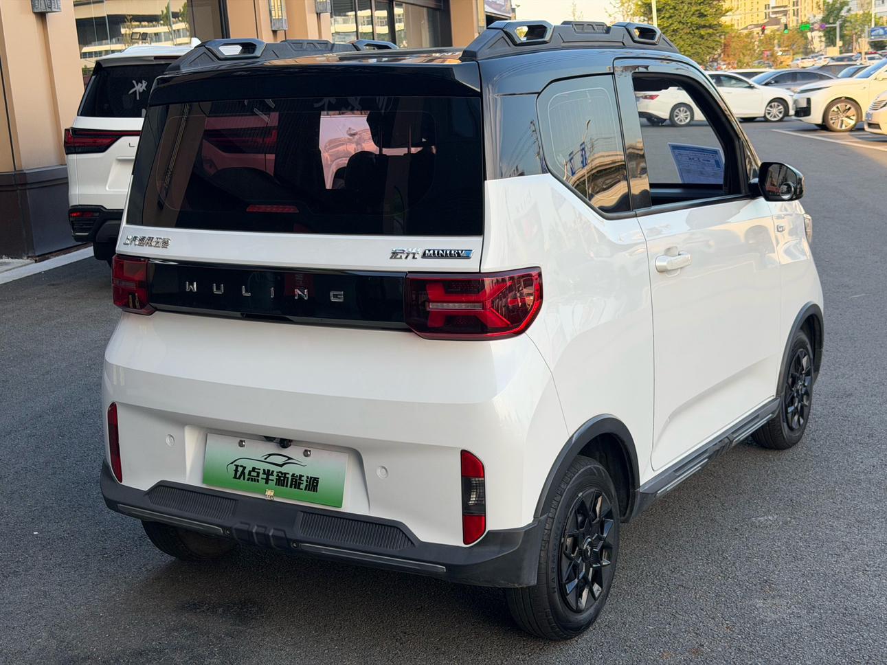Wuling Mini EV 2022 thumb 4