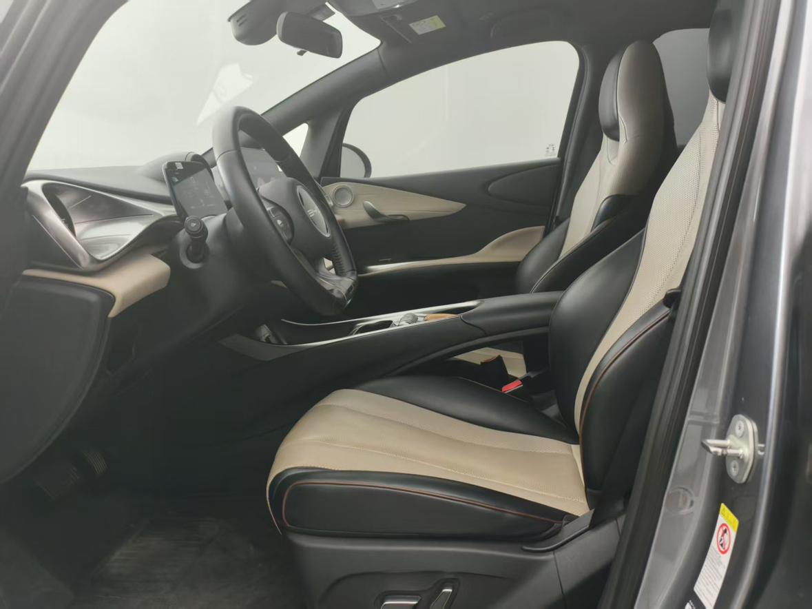 BYD Dolphin 2023 thumb 8