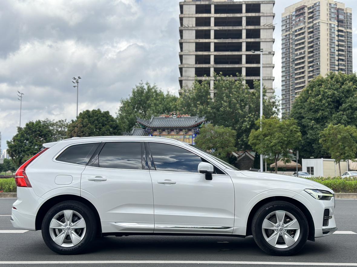Volvo XC60 2022 thumb 6