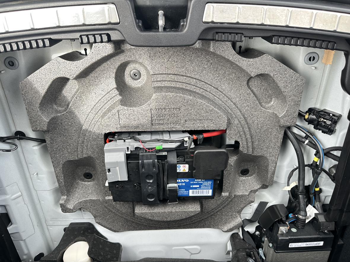 Volvo XC60 2022 thumb 11