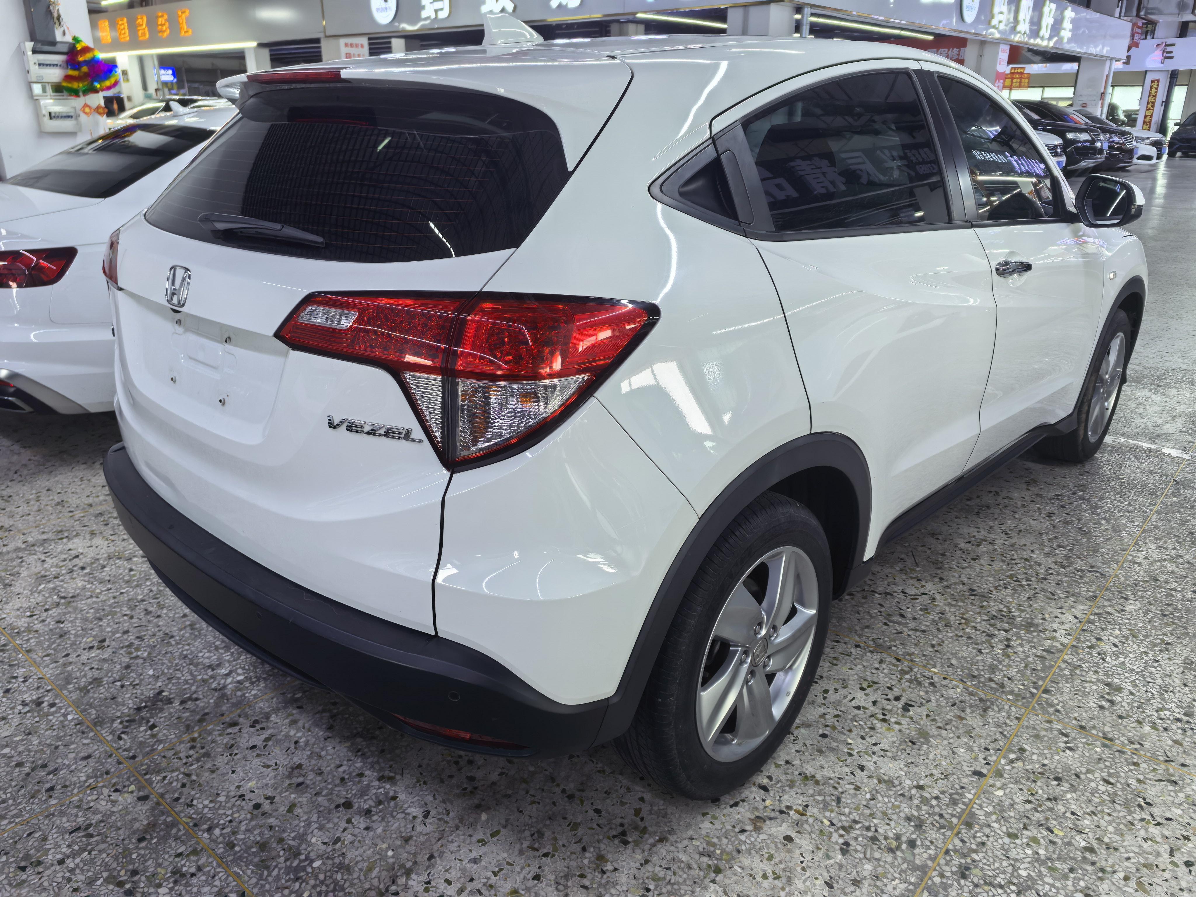 Honda Vezel 2020 thumb 4