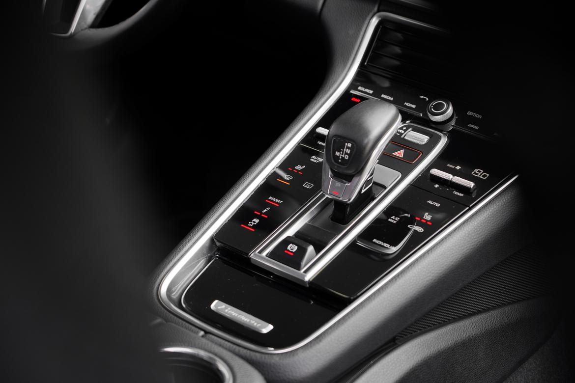 Porsche Panamera 2017 thumb 6