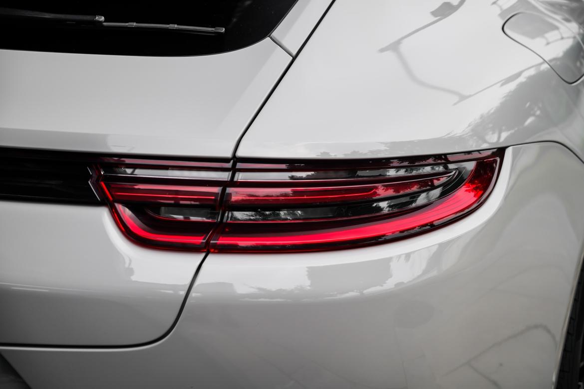 Porsche Panamera 2017 thumb 8