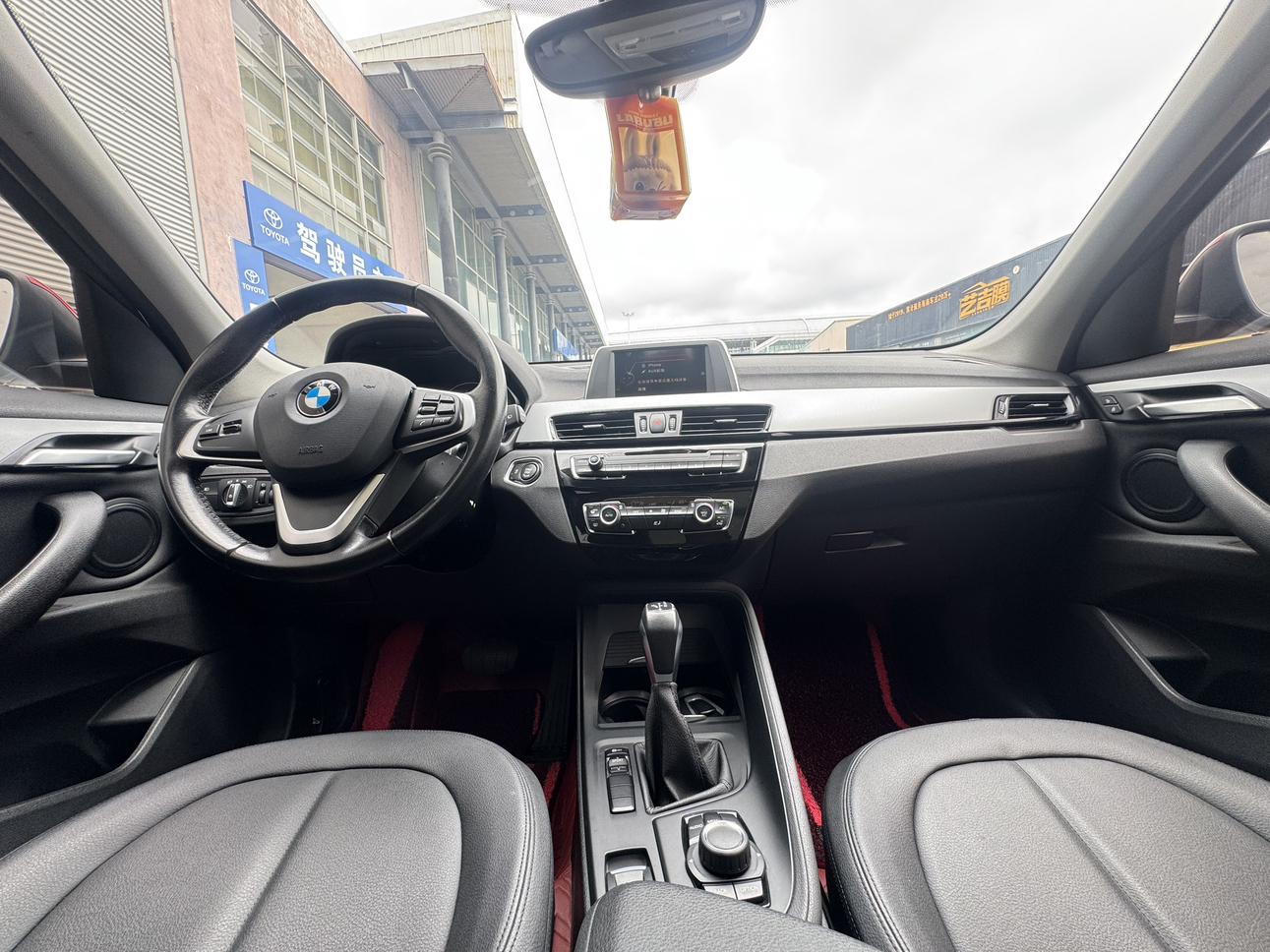 BMW X1 2016 thumb 6