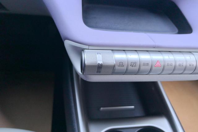 BYD Dolphin 2021 thumb 5
