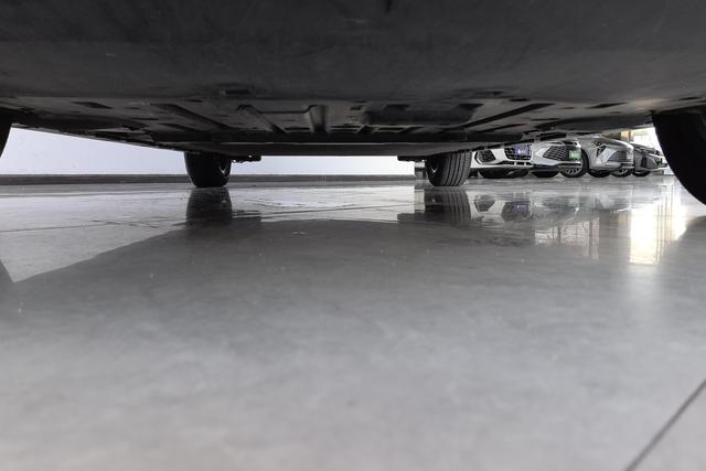 BYD Dolphin 2021 thumb 9