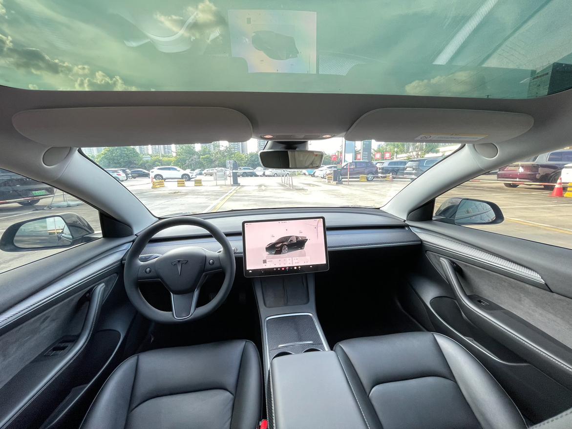 Tesla Model 3 2022 thumb 6