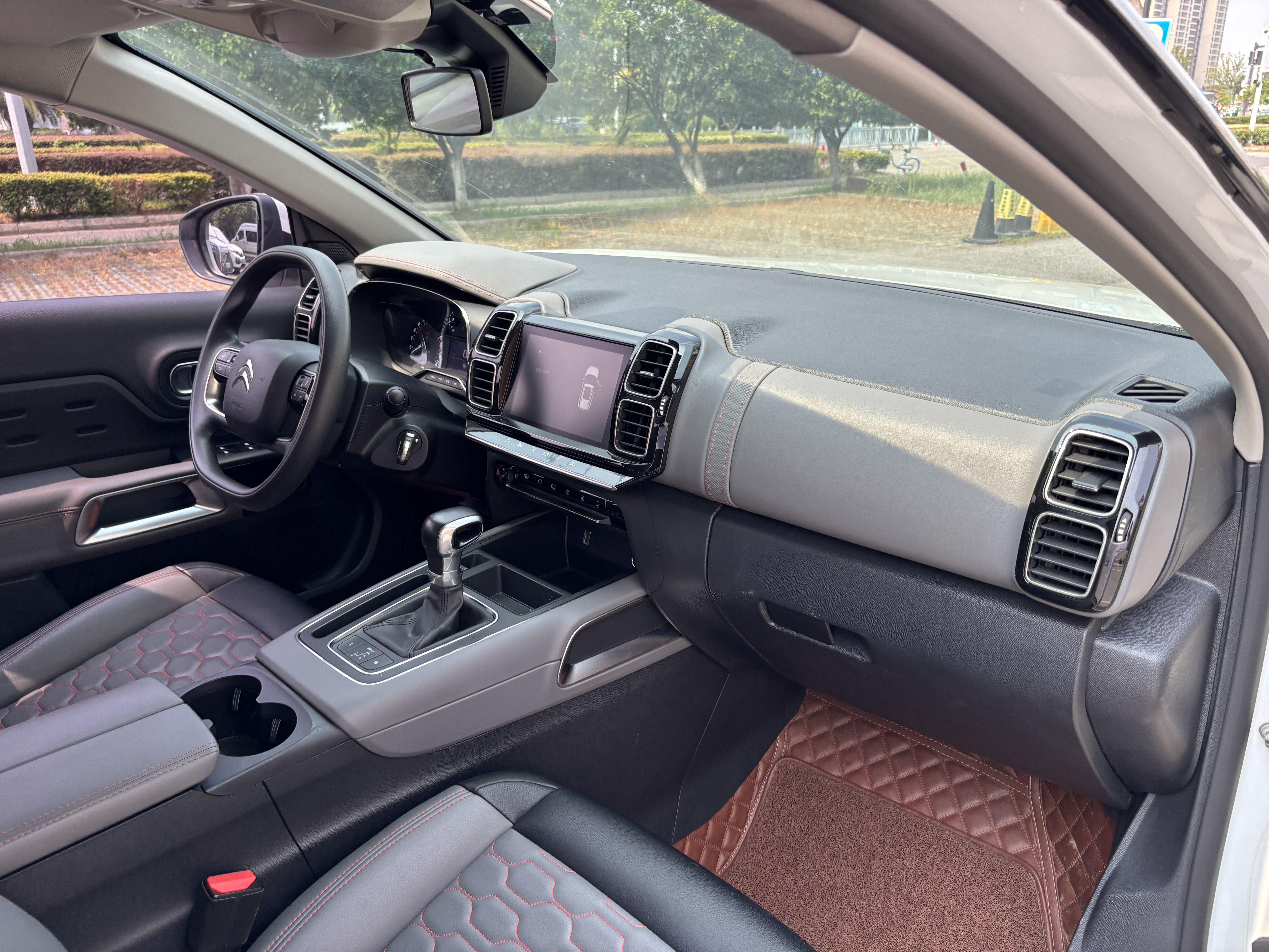 Citroen C5 Aircross 2018 thumb 11