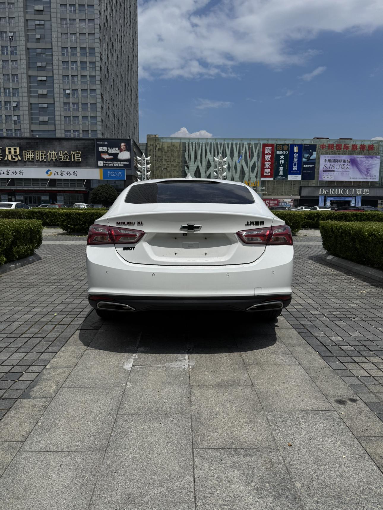 Chevrolet Malibu 2019 thumb 3
